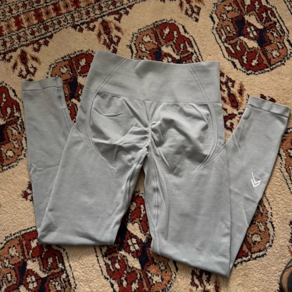 Women's Gray High-Waisted Leggings - Picture 6 of 7